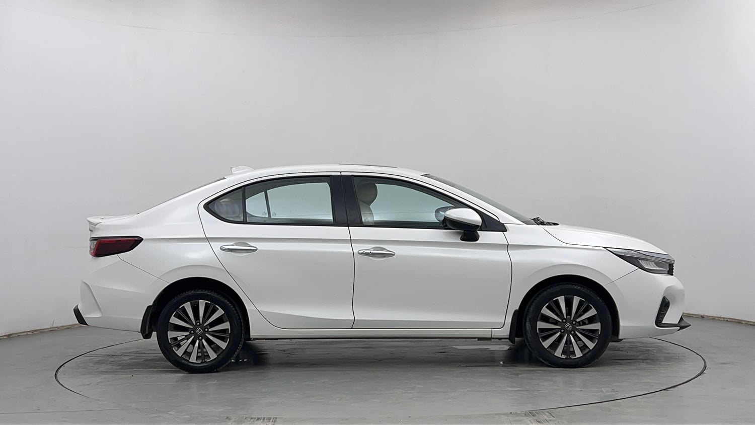 Used 2023 Honda City ZX Petrol CVT Petrol Automatic exterior RIGHT SIDE VIEW