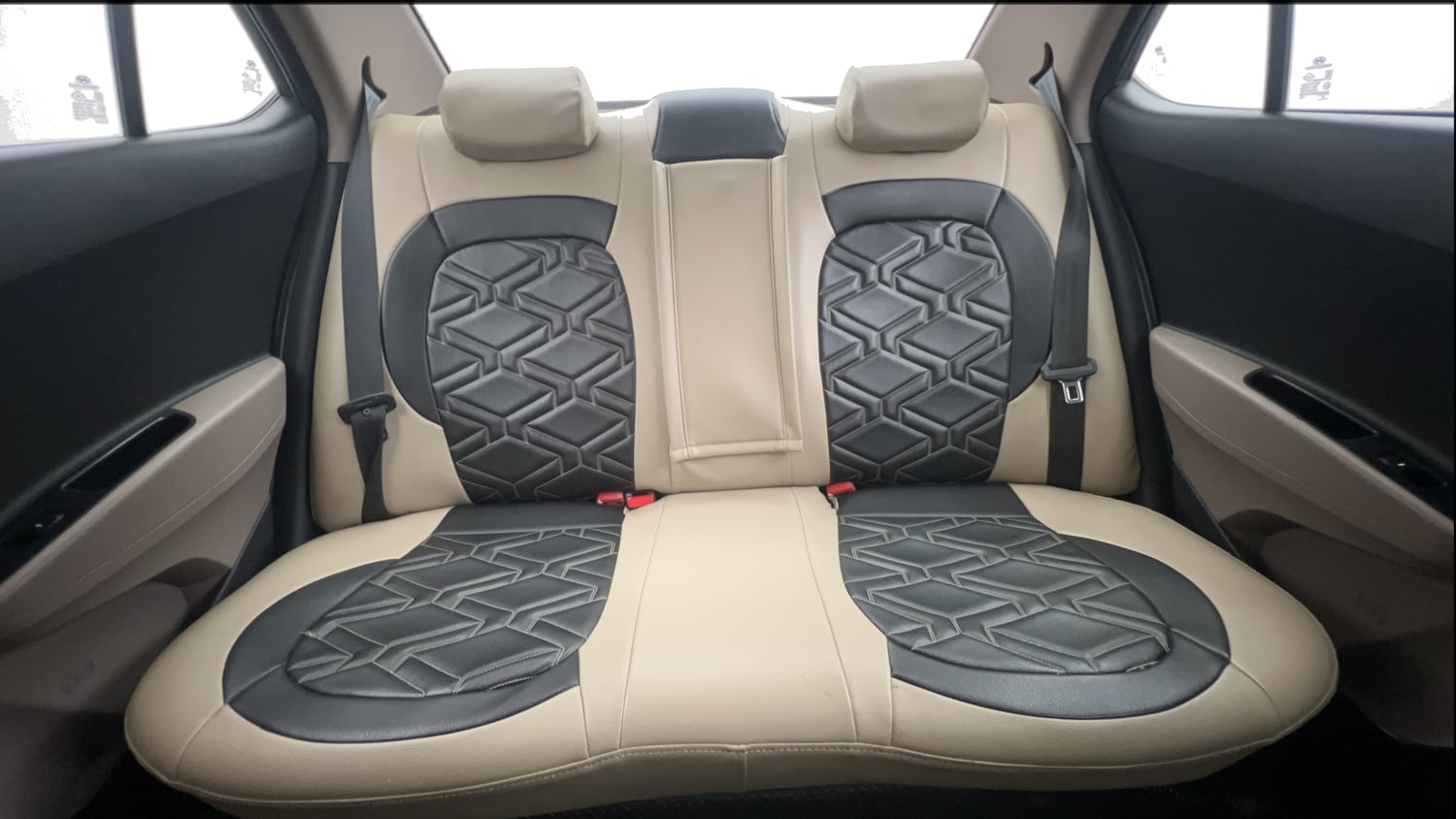 Used 2019 Hyundai Xcent S Petrol Manual interior REAR SEAT CONDITION VIEW