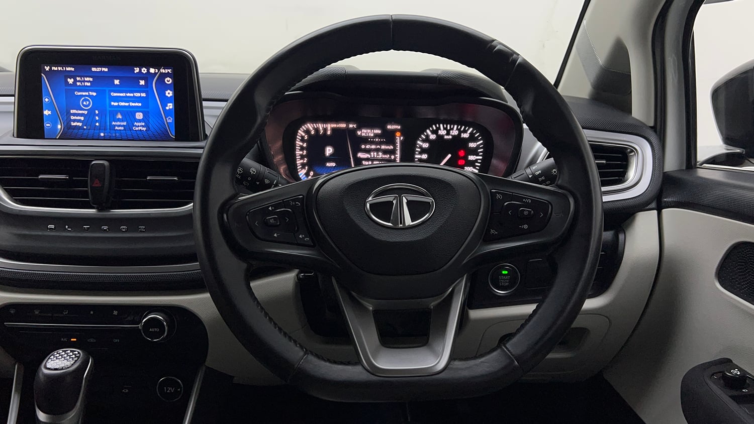Used 2023 Tata Altroz XZA Petrol Petrol Automatic interior STEERING VIEW