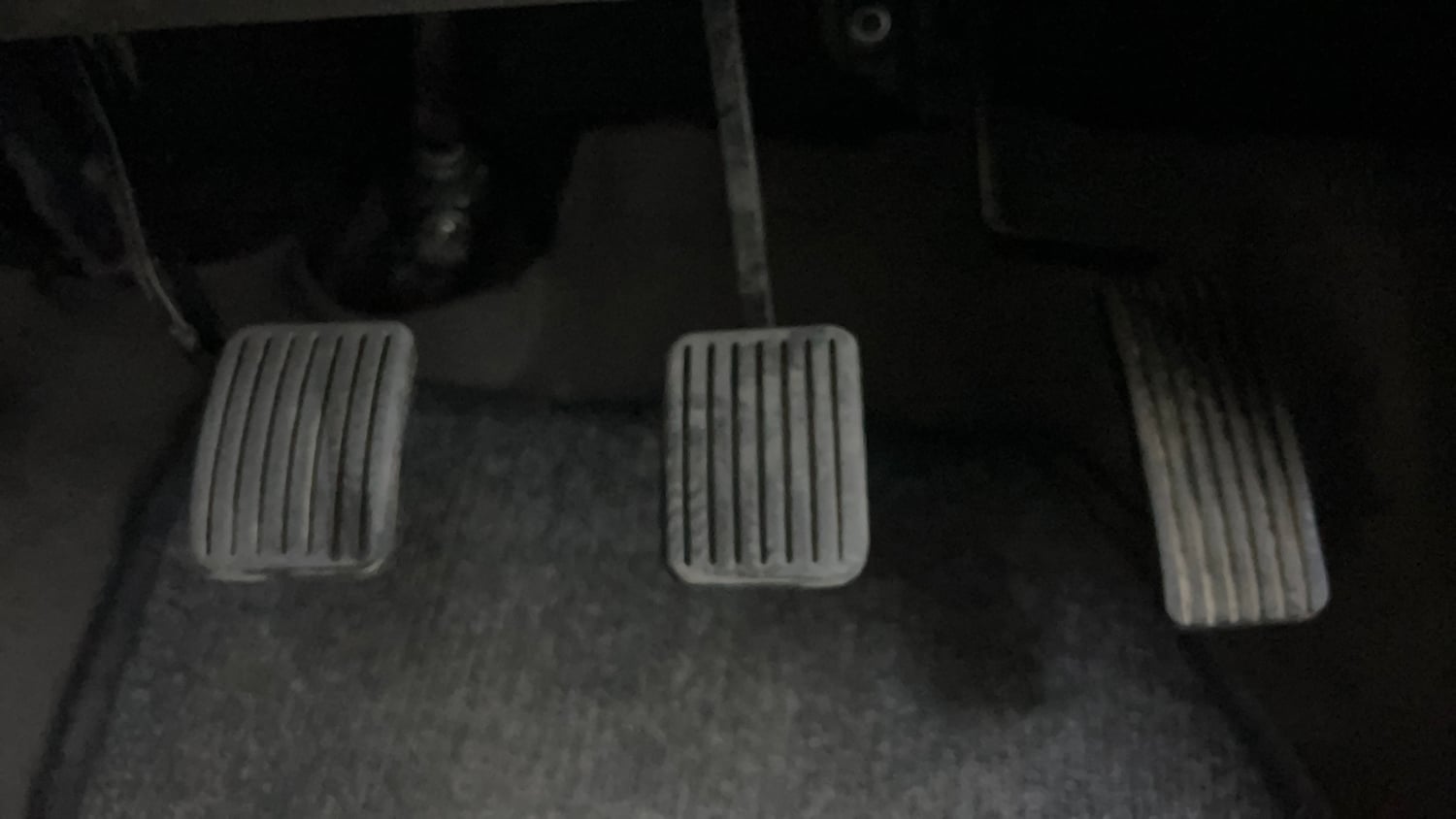 Used 2014 Hyundai i10 Era 1.1 iRDE2 Petrol Manual interior PEDALS VIEW
