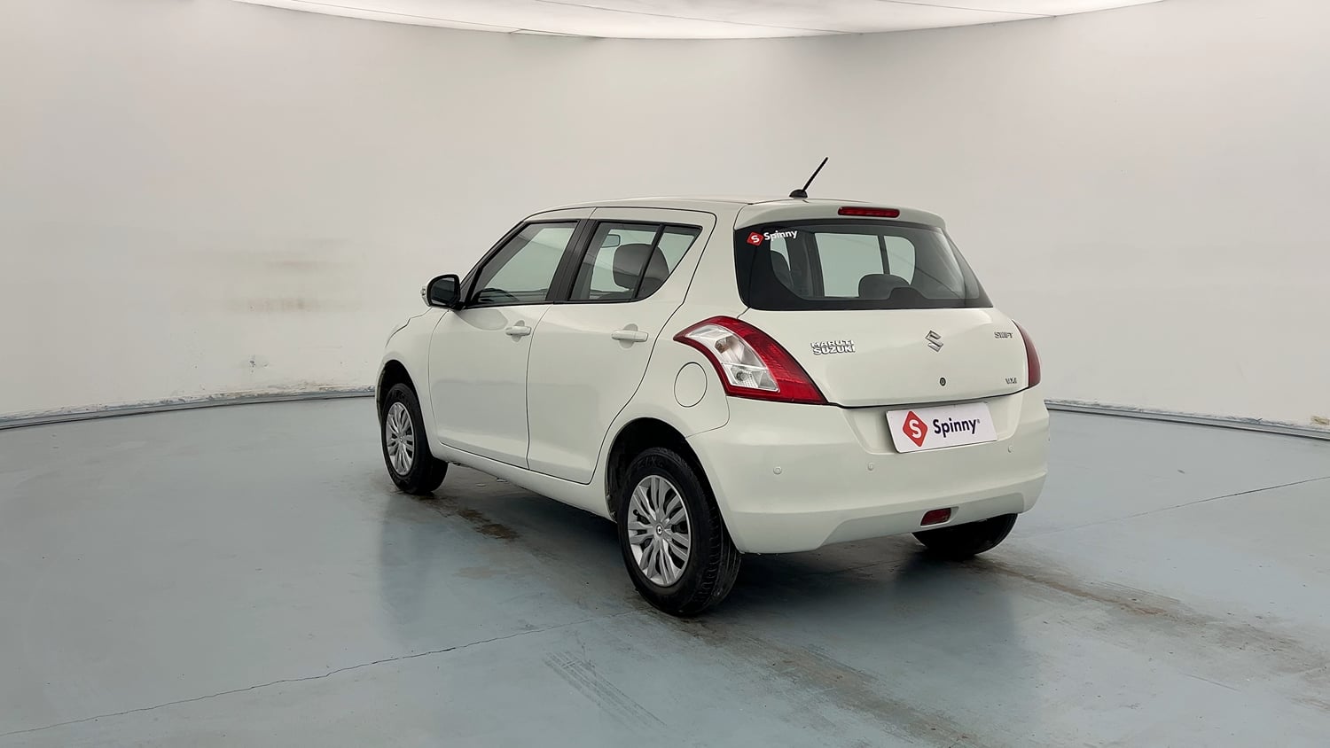 Used 2016 Maruti Suzuki Swift VXi Petrol Manual exterior LEFT REAR CORNER VIEW
