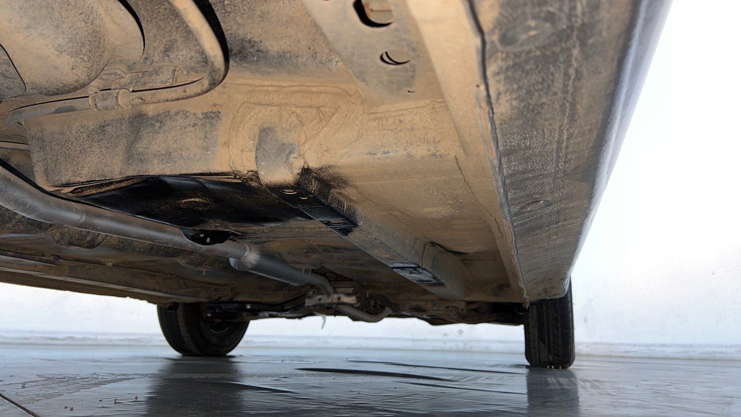 Used 2013 Hyundai i10 Magna 1.2 Kappa2 Petrol Manual extra REAR RIGHT UNDERBODY VIEW