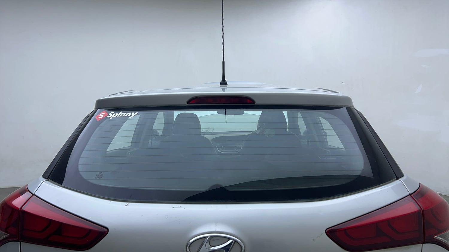 Used 2015 Hyundai Elite i20 Sportz 1.2 Petrol Manual exterior BACK WINDSHIELD VIEW