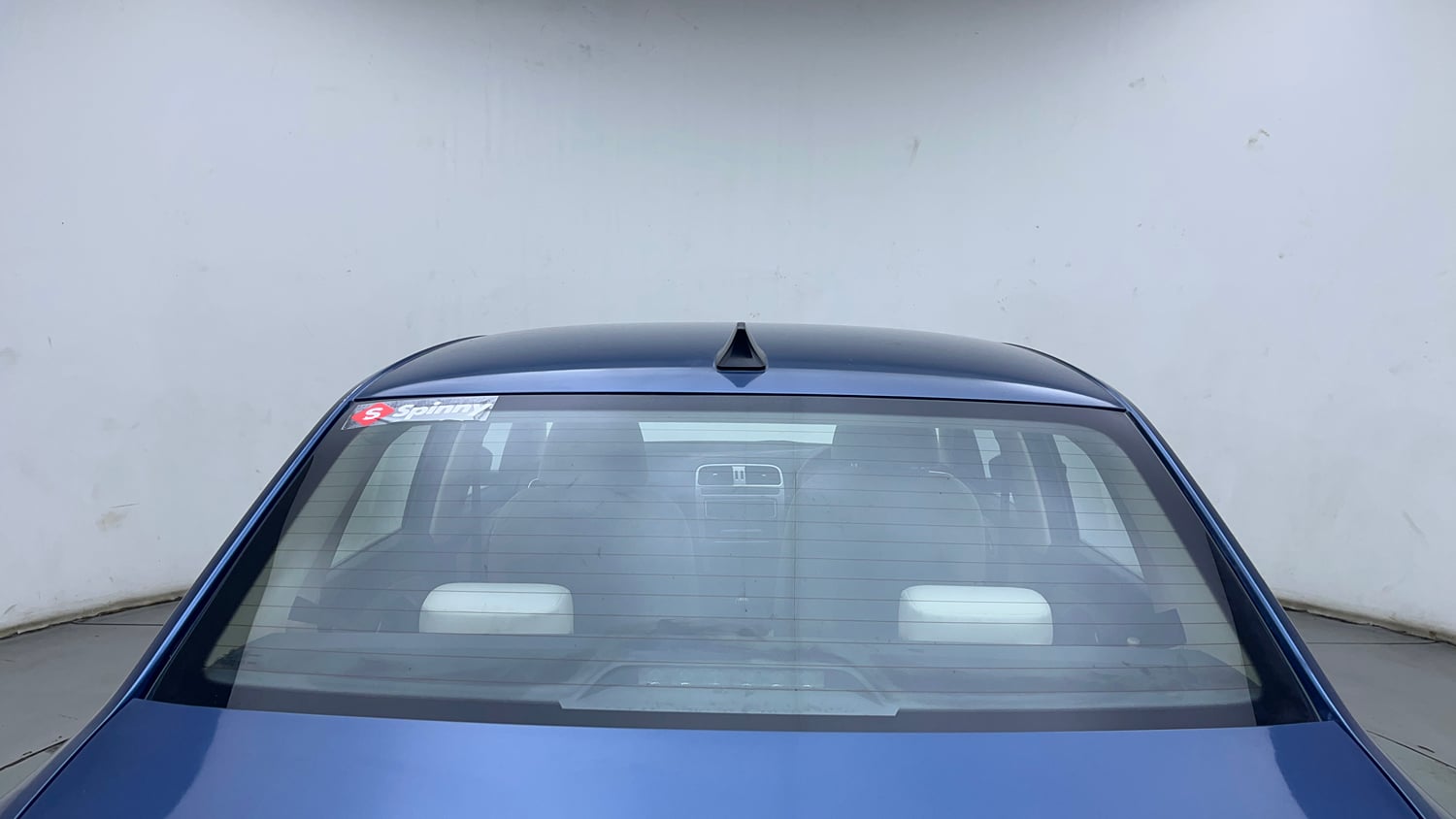 Used 2016 Volkswagen Ameo Highline1.2L (P) Petrol Manual exterior BACK WINDSHIELD VIEW