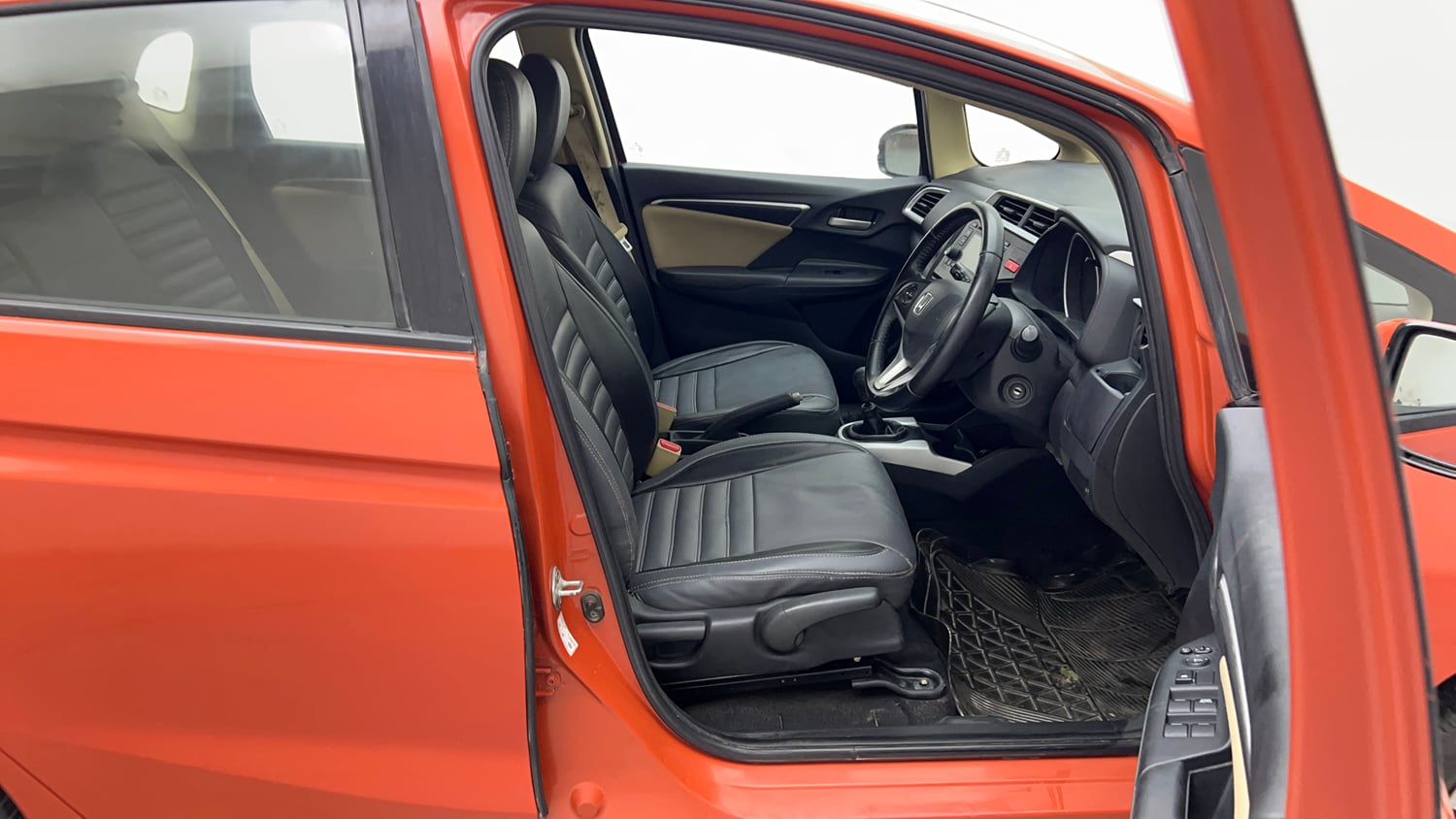 Used 2015 Honda Jazz V Petrol Petrol Manual interior RIGHT SIDE FRONT DOOR CABIN VIEW