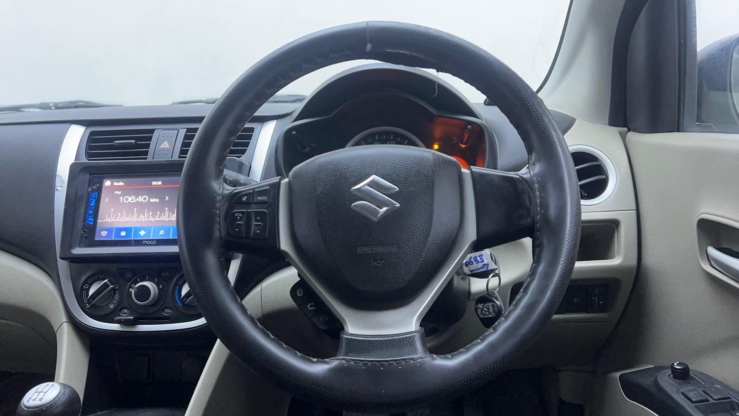 Used 2015 Maruti Suzuki Celerio ZXi Opt Petrol Manual interior STEERING VIEW