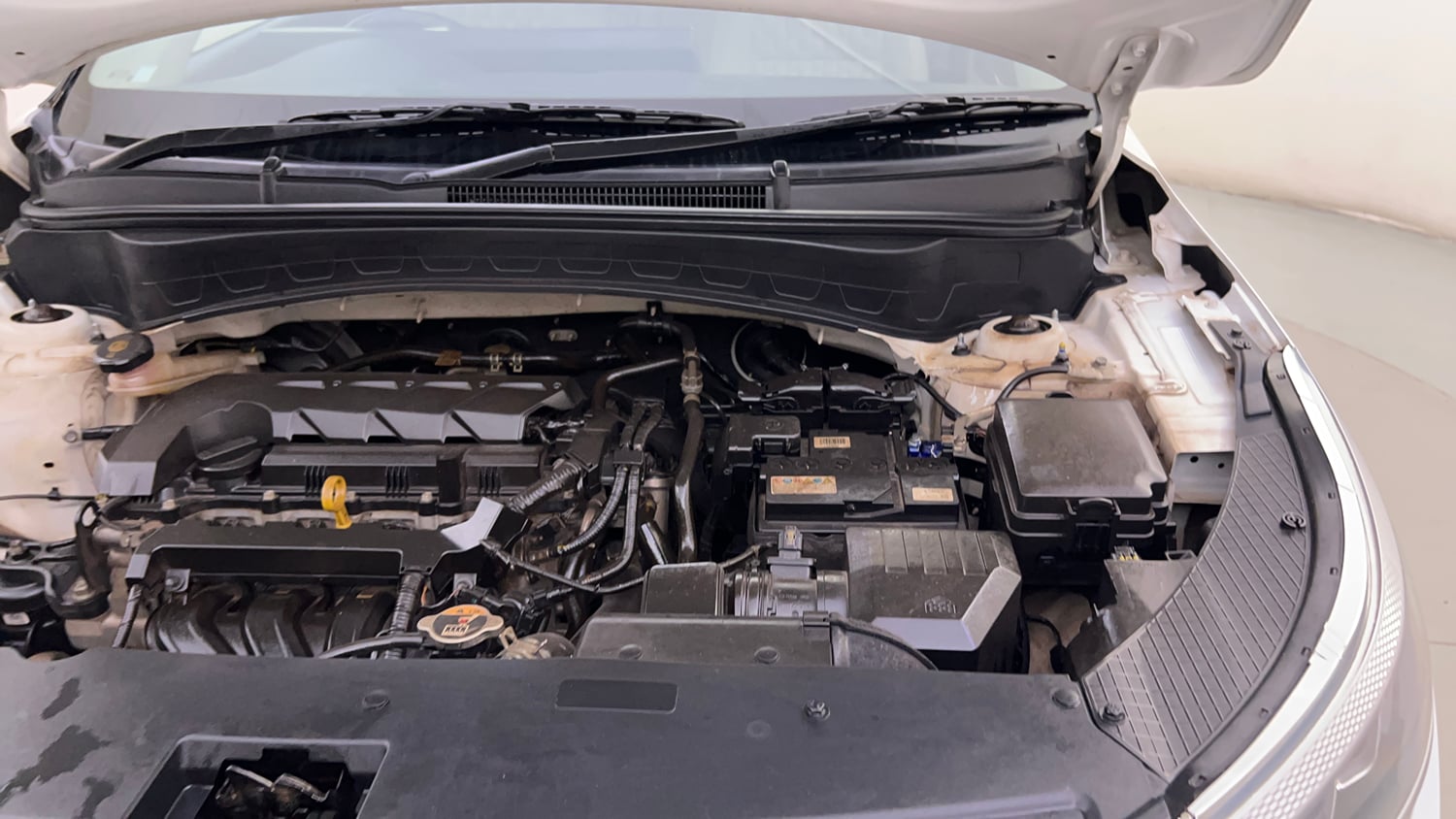 Used 2022 Kia Seltos HTX 1.5 Petrol Manual engine ENGINE LEFT SIDE HINGE & APRON VIEW
