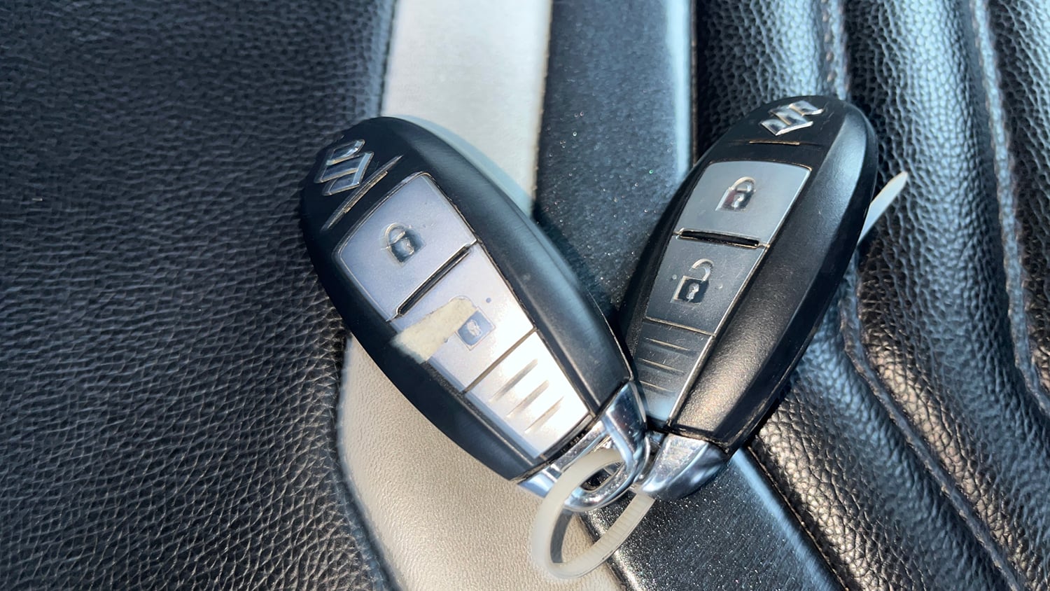 Used 2019 maruti-suzuki Vitara Brezza ZDi Plus Dual Tone AGS Diesel Automatic extra CAR KEY VIEW