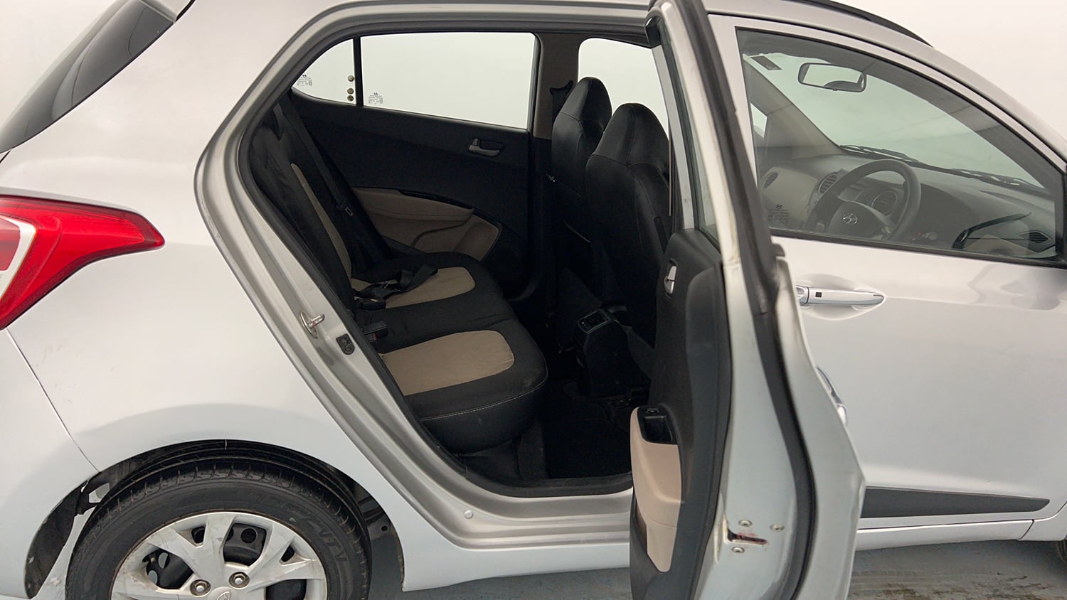 Used 2015 Hyundai Grand i10 Sportz 1.2 Kappa VTVT Petrol Manual interior RIGHT SIDE REAR DOOR CABIN VIEW