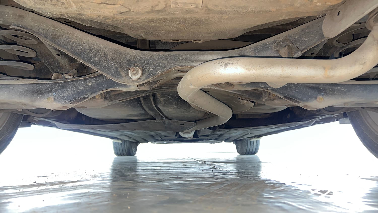 Used 2019 Honda Civic ZX CVT Petrol Petrol Automatic extra REAR UNDERBODY VIEW (TAKEN FROM REAR)
