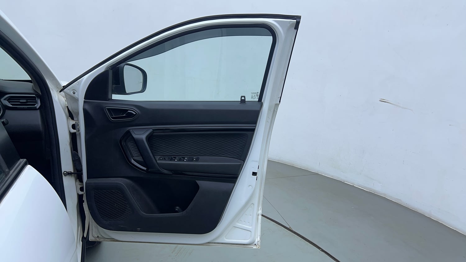 Used 2022 Renault Kiger RXZ Turbo CVT Petrol Automatic interior RIGHT FRONT DOOR OPEN VIEW