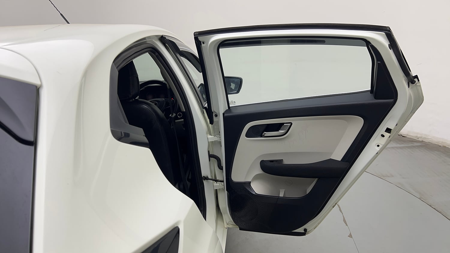 Used 2023 Tata Altroz XZA Petrol Petrol Automatic interior RIGHT REAR DOOR OPEN VIEW