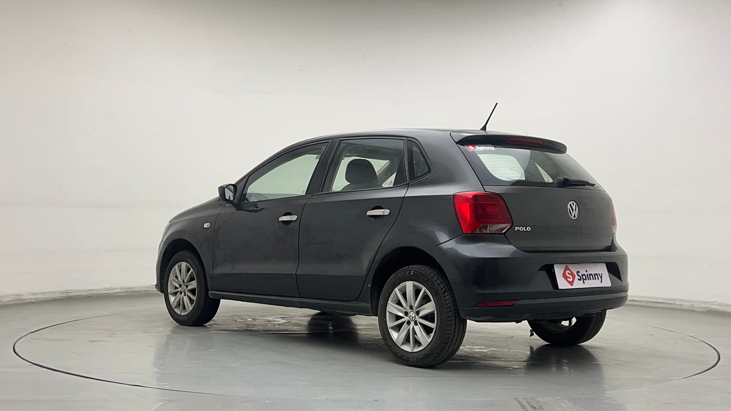Used 2015 Volkswagen Polo Highline1.2L (P) Petrol Manual exterior LEFT REAR CORNER VIEW