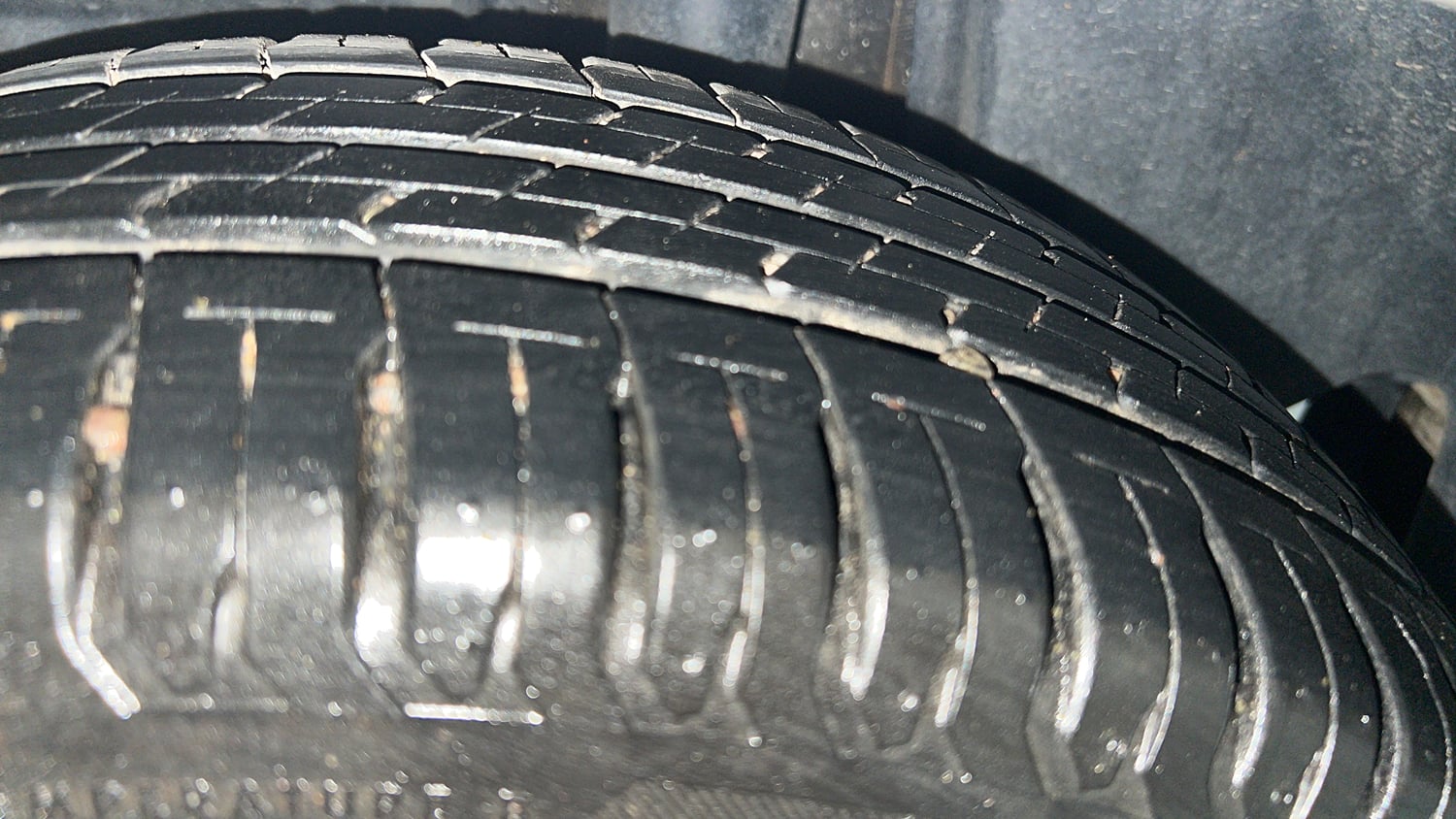 Used 2025 Maruti Suzuki Swift ZXi Plus Petrol Manual tyres LEFT REAR TYRE TREAD VIEW