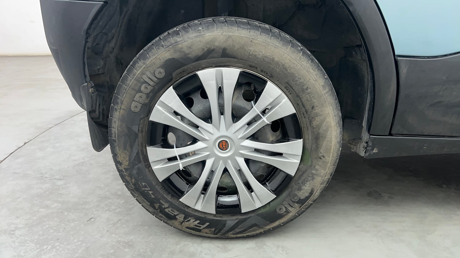 Used 2023 Tata Punch Adventure MT Petrol Manual tyres RIGHT REAR TYRE RIM VIEW