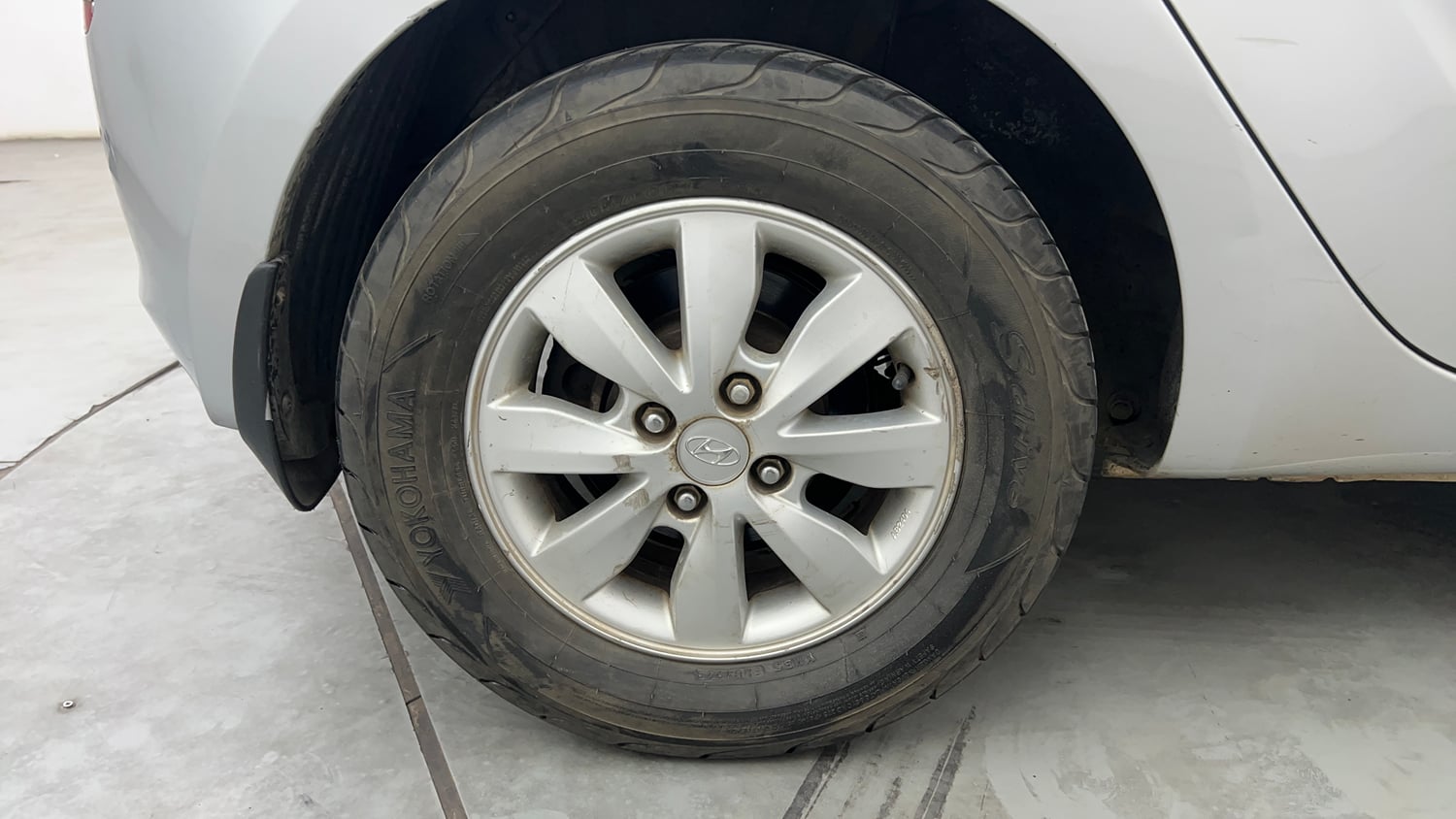 Used 2012 Hyundai i20 Asta 1.4 CRDI Diesel Manual tyres RIGHT REAR TYRE RIM VIEW