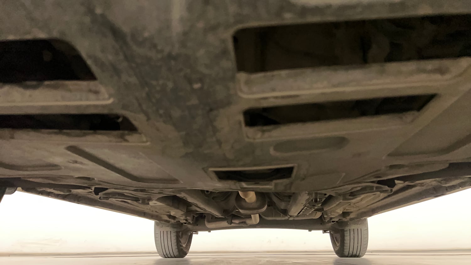 Used 2017 Hyundai Creta 1.6 SX Plus AT Petrol Petrol Automatic extra FRONT LEFT UNDERBODY VIEW