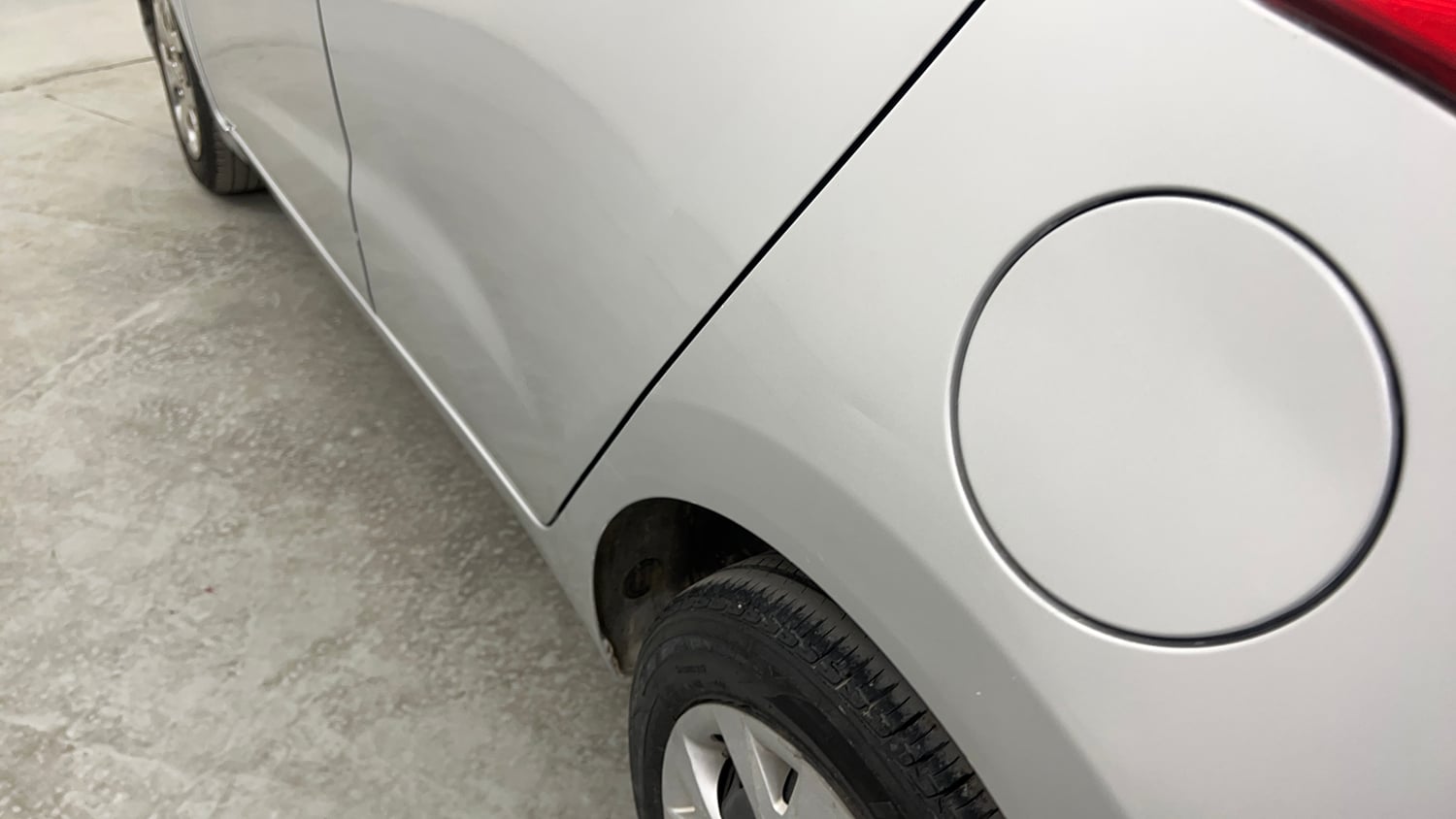Used 2015 Hyundai Grand i10 Magna 1.2 Kappa VTVT Petrol Manual dents MINOR SCRATCH