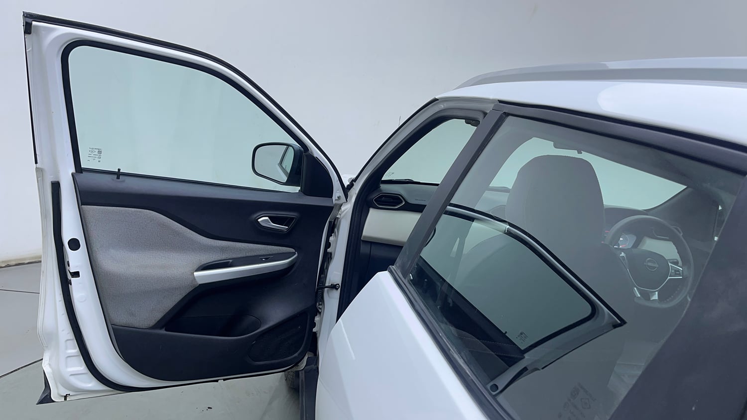 Used 2021 Nissan Magnite XV Turbo CVT Petrol Automatic interior LEFT FRONT DOOR OPEN VIEW