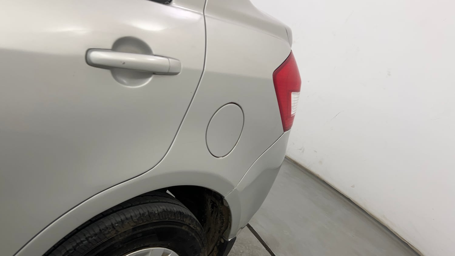 Used 2013 Maruti Suzuki Swift Dzire Automatic Petrol Automatic dents MINOR SCRATCH
