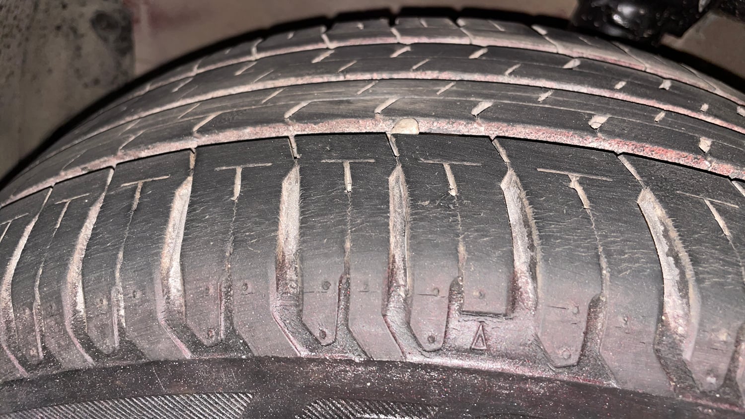 Used 2013 Hyundai Verna Fluidic 1.6 VTVT SX Petrol Manual tyres LEFT FRONT TYRE TREAD VIEW