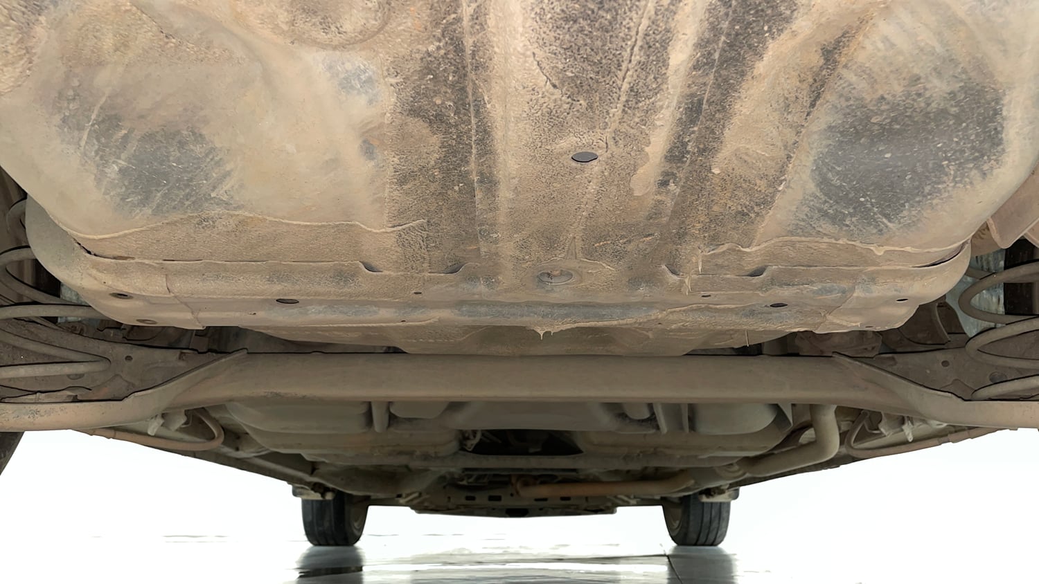 Used 2020 Honda City ZX CVT Petrol Petrol Automatic extra REAR UNDERBODY VIEW (TAKEN FROM REAR)