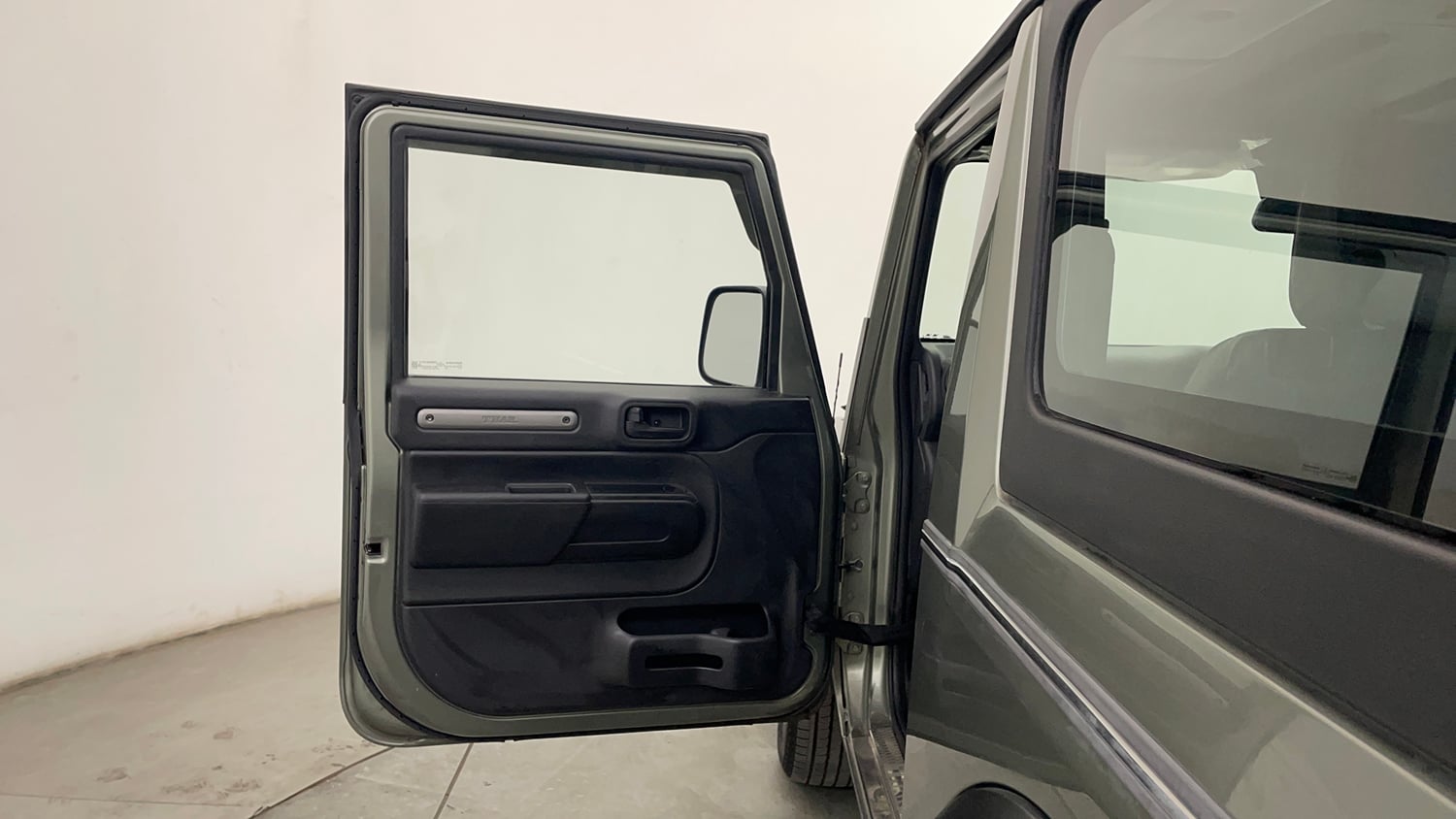 Used 2021 mahindra Thar LX Hard Top Petrol AT 4WD Petrol Automatic interior LEFT FRONT DOOR OPEN VIEW