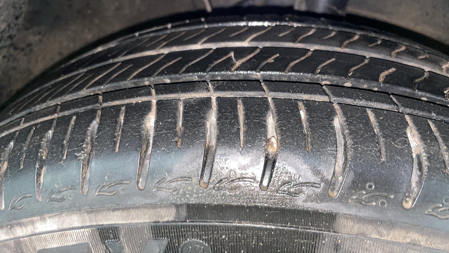 Used 2022 Hyundai Grand i10 Nios Corporate Edition MT Petrol Manual tyres RIGHT FRONT TYRE TREAD VIEW