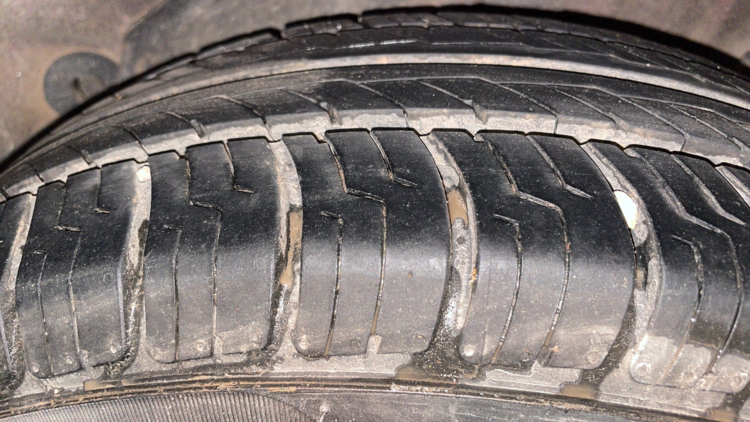 Used 2013 Honda Amaze 1.5 S i-DTEC Diesel Manual tyres LEFT REAR TYRE TREAD VIEW