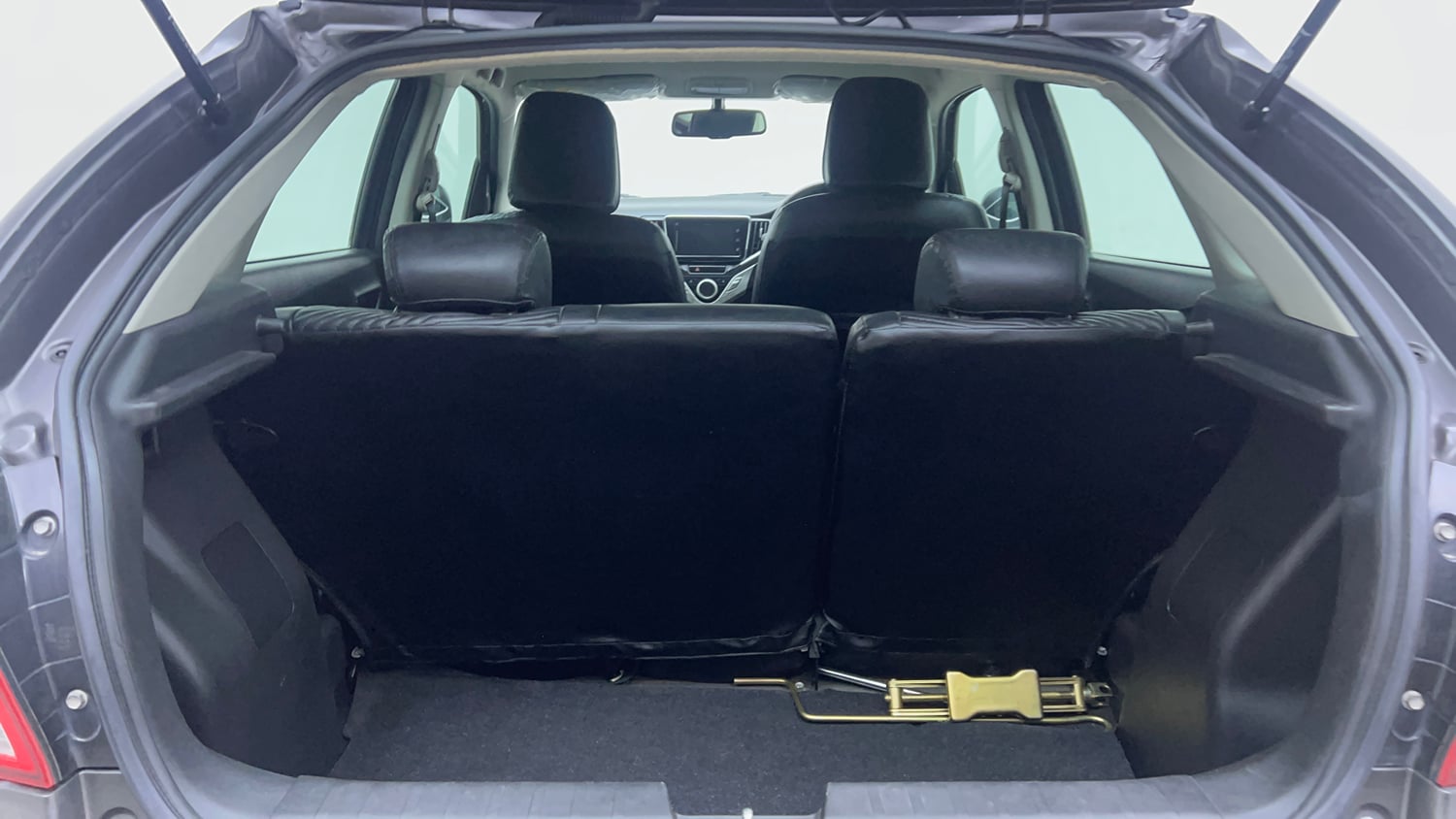 Used 2016 Maruti Suzuki Baleno Alpha 1.2 Petrol Manual interior DICKY INSIDE VIEW