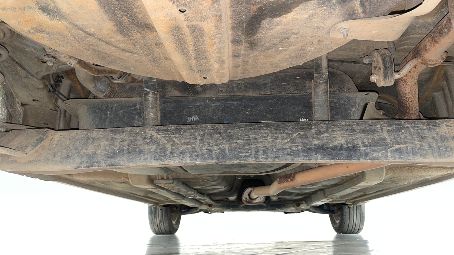 Used 2014 Hyundai Grand i10 Asta AT 1.2 Kappa VTVT Petrol Automatic extra REAR UNDERBODY VIEW (TAKEN FROM REAR)