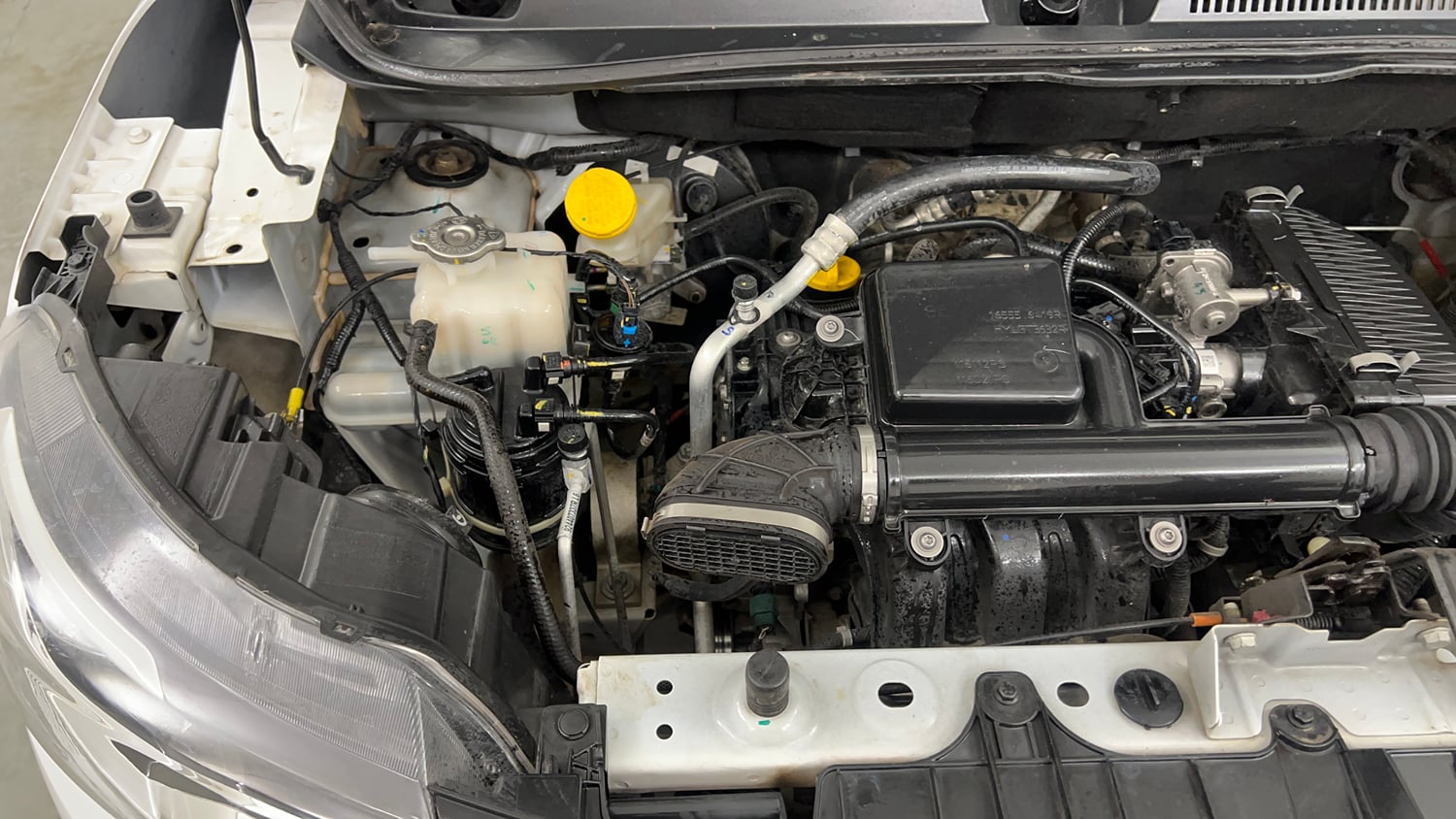 Used 2025 Renault Triber RXL Petrol Manual engine ENGINE RIGHT SIDE VIEW