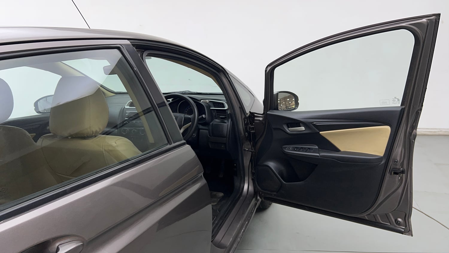 Used 2015 Honda Jazz S MT Petrol Manual interior RIGHT FRONT DOOR OPEN VIEW