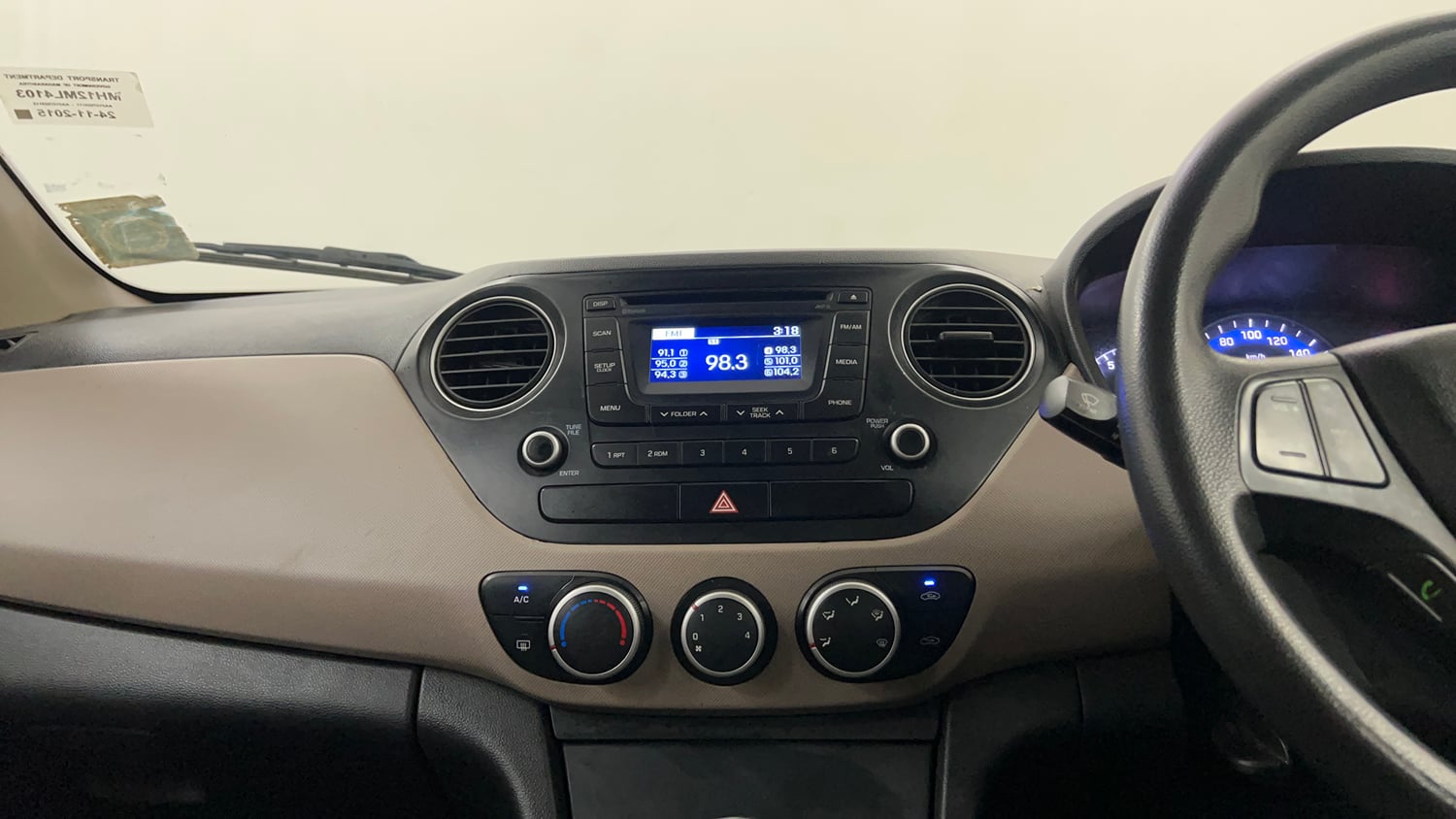 Used 2015 Hyundai Xcent S 1.2 Petrol Manual interior MUSIC SYSTEM & AC CONTROL VIEW
