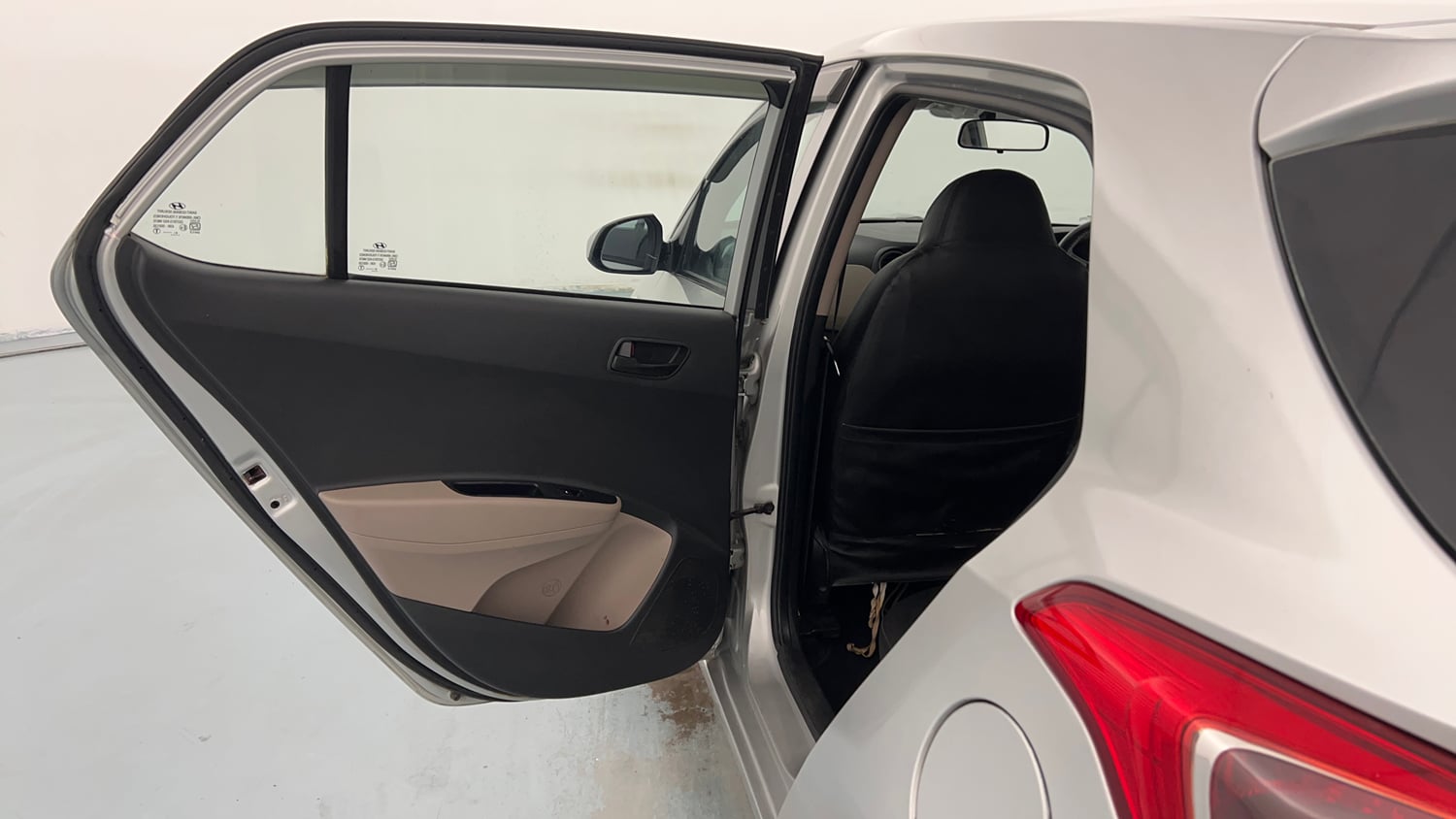 Used 2019 Hyundai Grand i10 Magna 1.2 Kappa VTVT Petrol Manual interior LEFT REAR DOOR OPEN VIEW