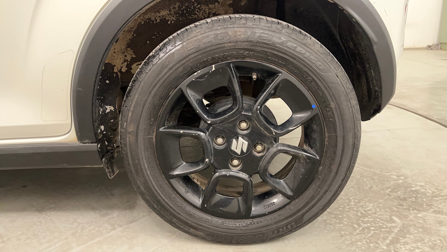 Used 2022 Maruti Suzuki Ignis Zeta 1.2 MT Petrol Manual tyres LEFT REAR TYRE RIM VIEW