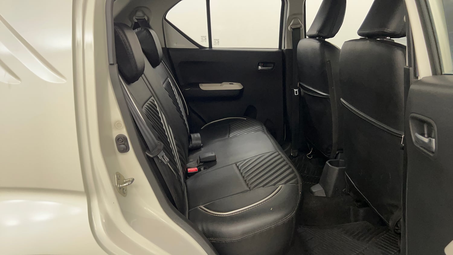 Used 2022 Maruti Suzuki Ignis Zeta 1.2 MT Petrol Manual interior RIGHT SIDE REAR DOOR CABIN VIEW