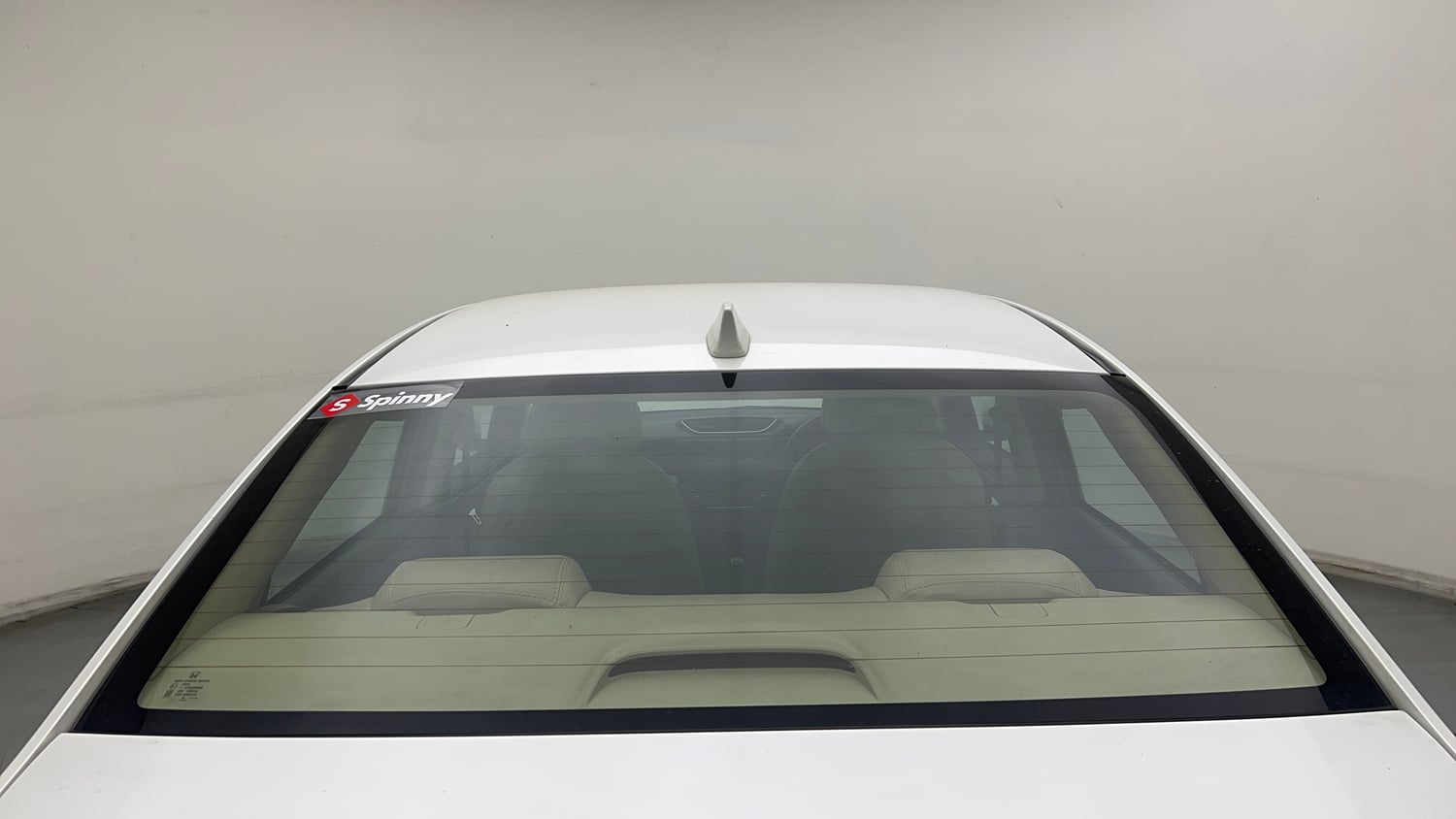 Used 2019 Honda Amaze 1.2 V MT Petrol Petrol Manual exterior BACK WINDSHIELD VIEW