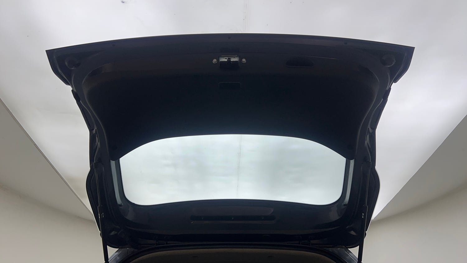 Used 2023 Kia Seltos HTK 1.5 Petrol Manual interior DICKY DOOR OPEN VIEW