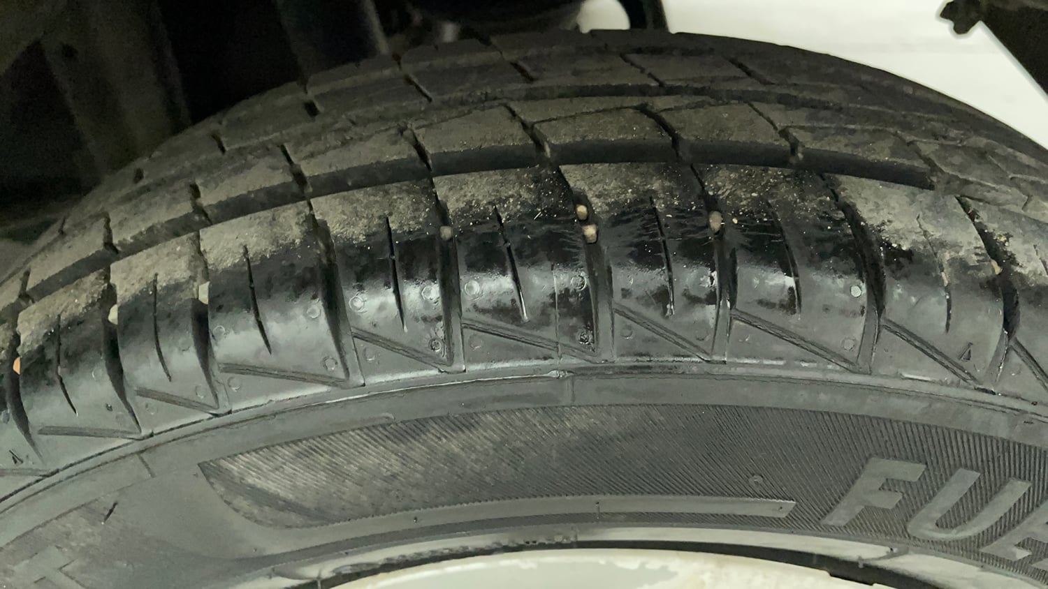Used 2022 Maruti Suzuki Alto 800 LXi (O) Petrol Manual tyres LEFT REAR TYRE TREAD VIEW