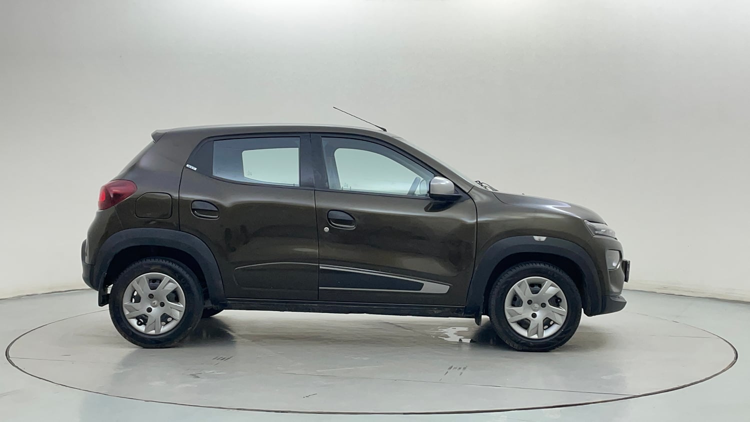 Used 2019 Renault Kwid 1.0 RXT AMT Opt Petrol Automatic exterior RIGHT SIDE VIEW