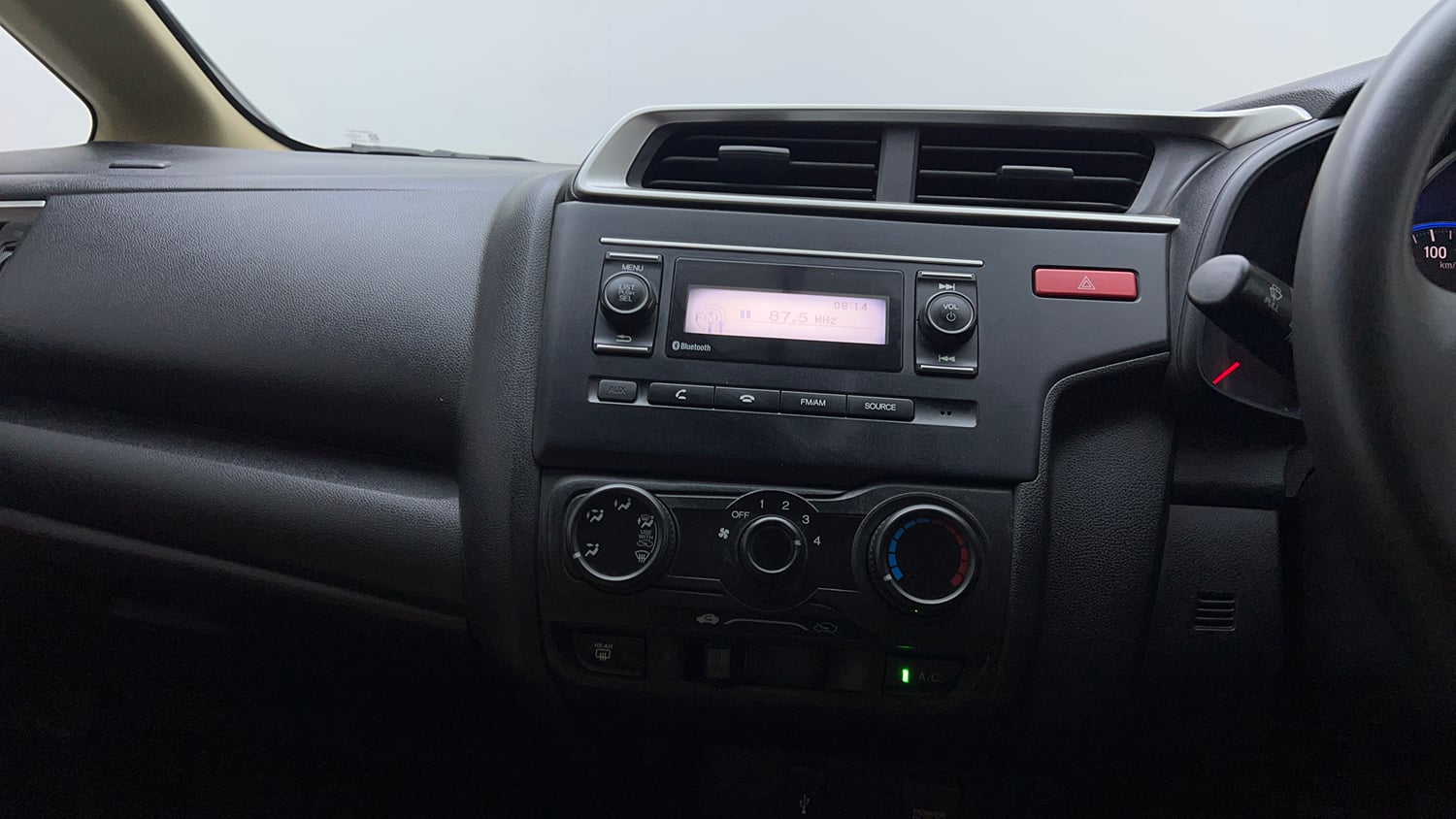 Used 2015 Honda Jazz S MT Petrol Manual top_features Integrated (in-dash) music system