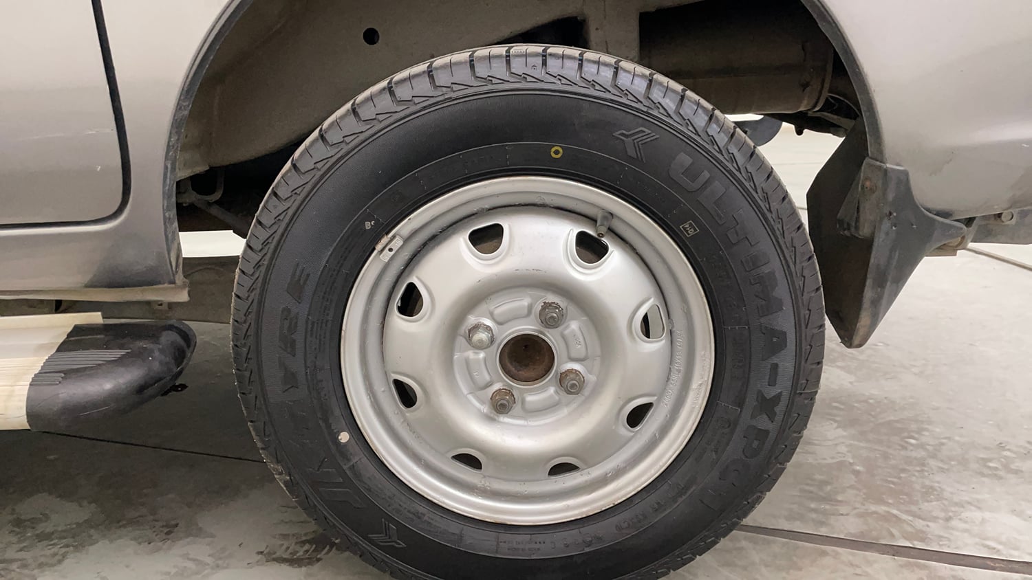 Used 2020 Maruti Suzuki Eeco 5 STR WITH A/C+HTR Petrol Manual tyres LEFT REAR TYRE RIM VIEW