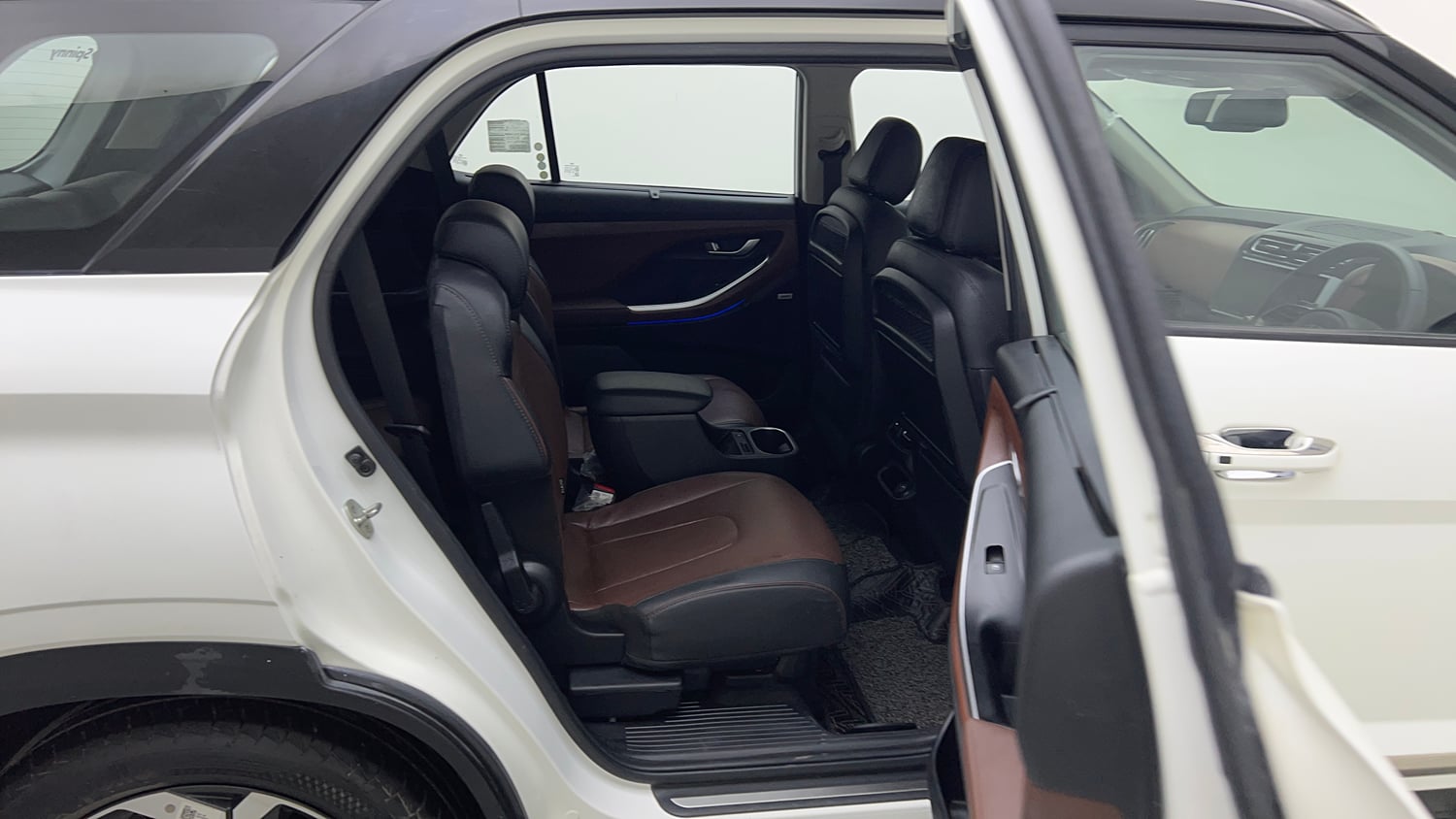 Used 2022 Hyundai Alcazar Signature (O) 6 STR 2.0 Petrol AT Dual Tone Petrol Automatic interior RIGHT SIDE REAR DOOR CABIN VIEW