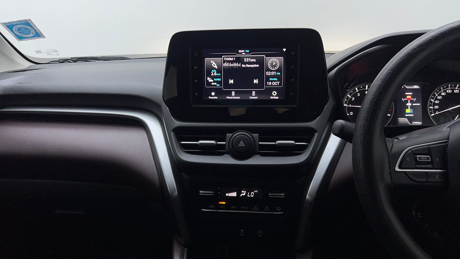 Used 2023 Maruti Suzuki Grand Vitara Delta Smart Hybrid Petrol Manual top_features Integrated (in-dash) music system