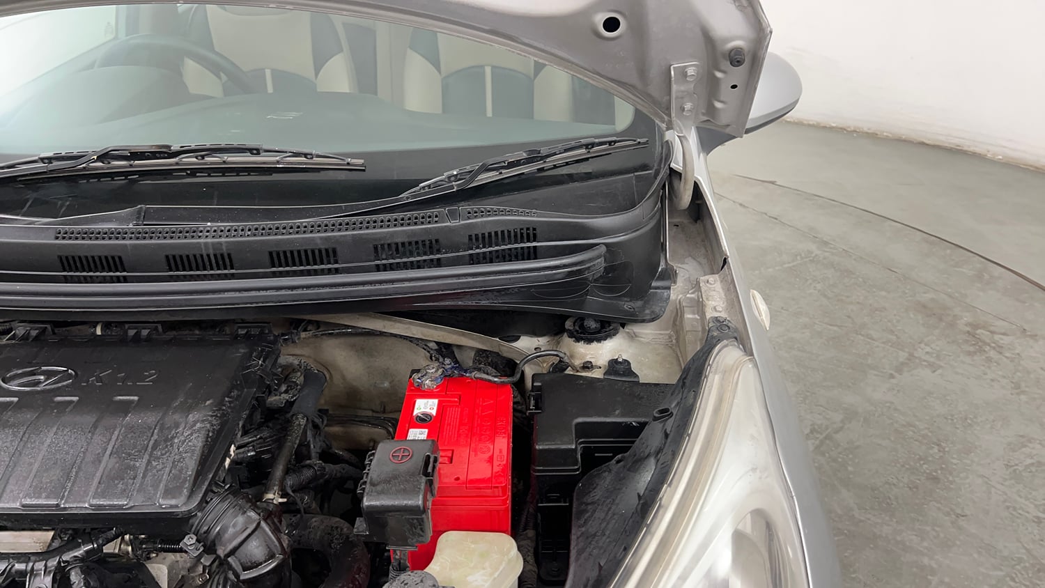 Used 2015 Hyundai Grand i10 Magna 1.2 Kappa VTVT Petrol Manual engine ENGINE LEFT SIDE HINGE & APRON VIEW