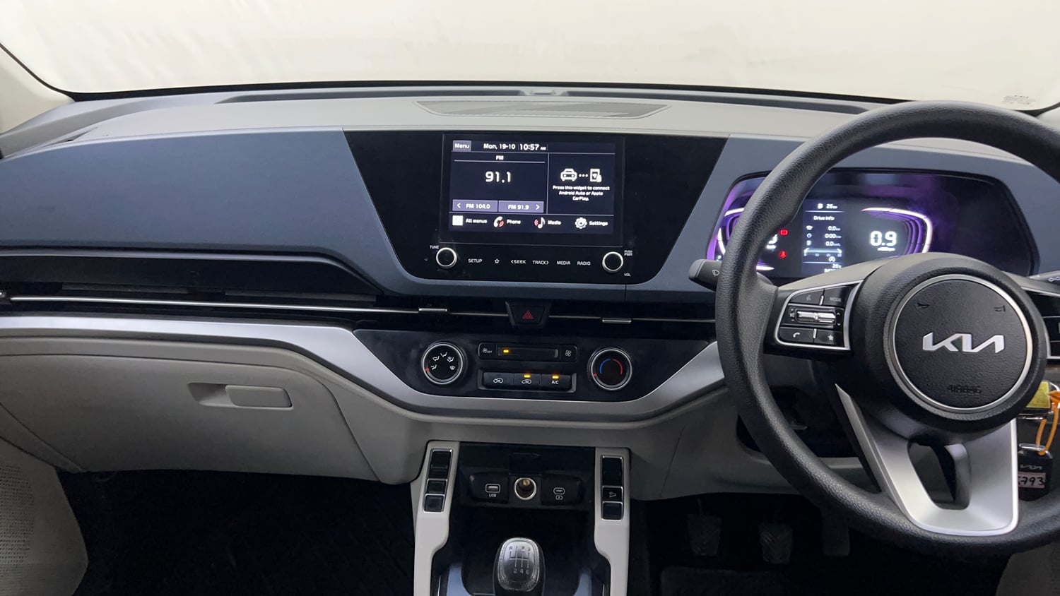 Used 2025 Kia Carens Premium (O) 1.5 Petrol 7 STR Petrol Manual interior MUSIC SYSTEM & AC CONTROL VIEW
