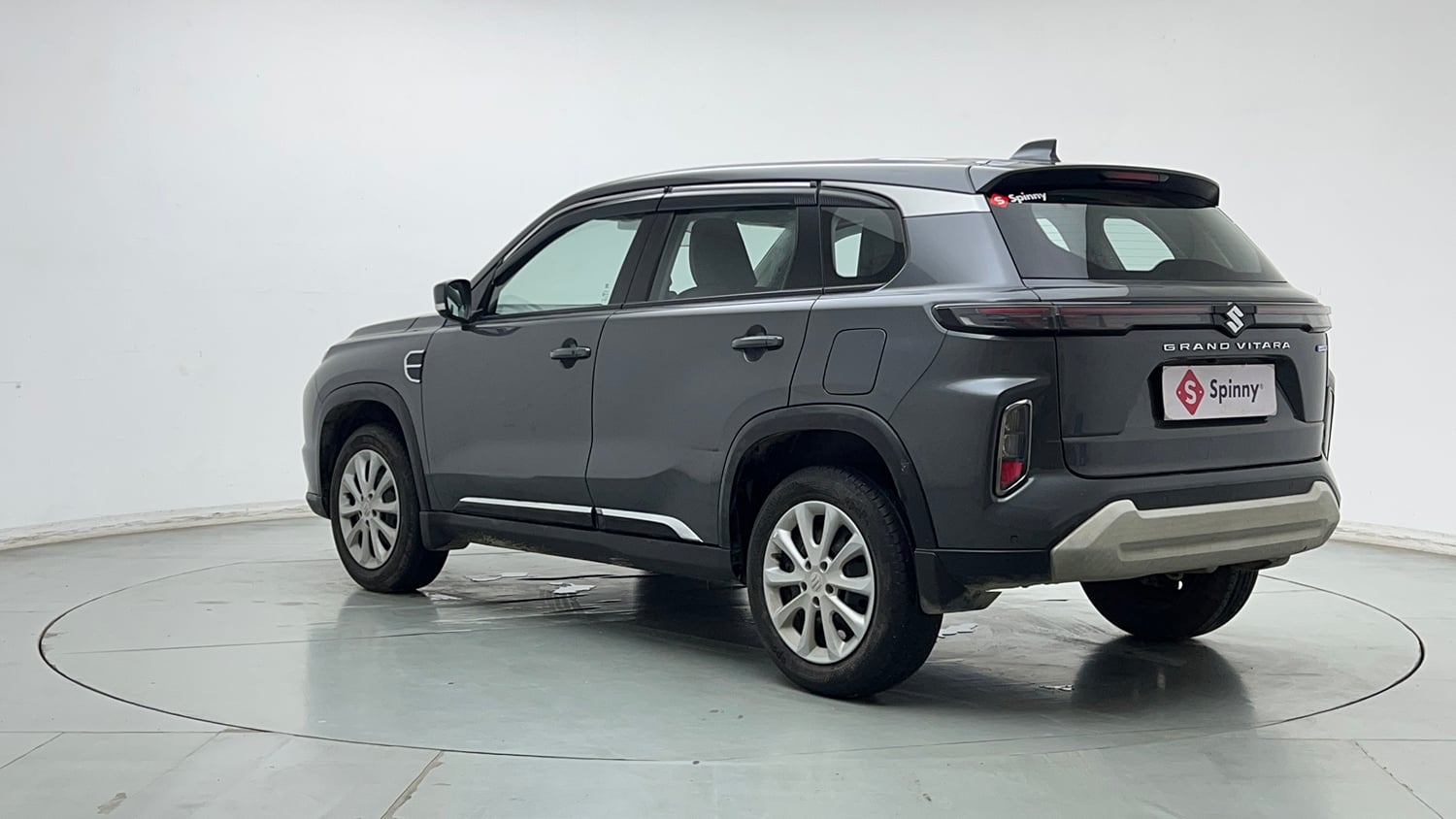 Used 2023 Maruti Suzuki Grand Vitara Delta Smart Hybrid Petrol Manual exterior LEFT REAR CORNER VIEW