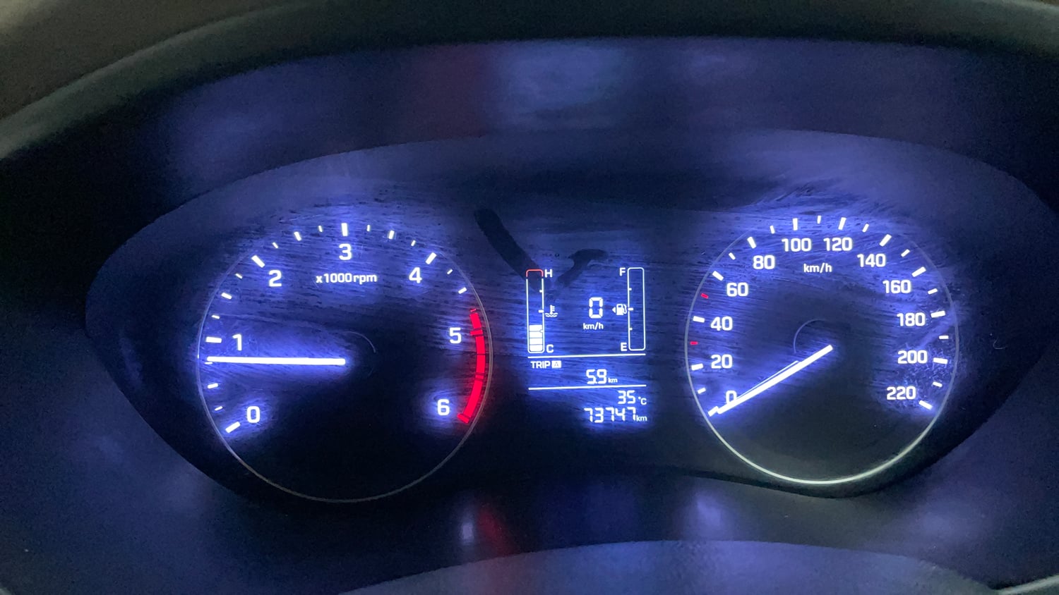 Used 2016 Hyundai Elite i20 Sportz 1.4 CRDI Diesel Manual interior CLUSTERMETER VIEW