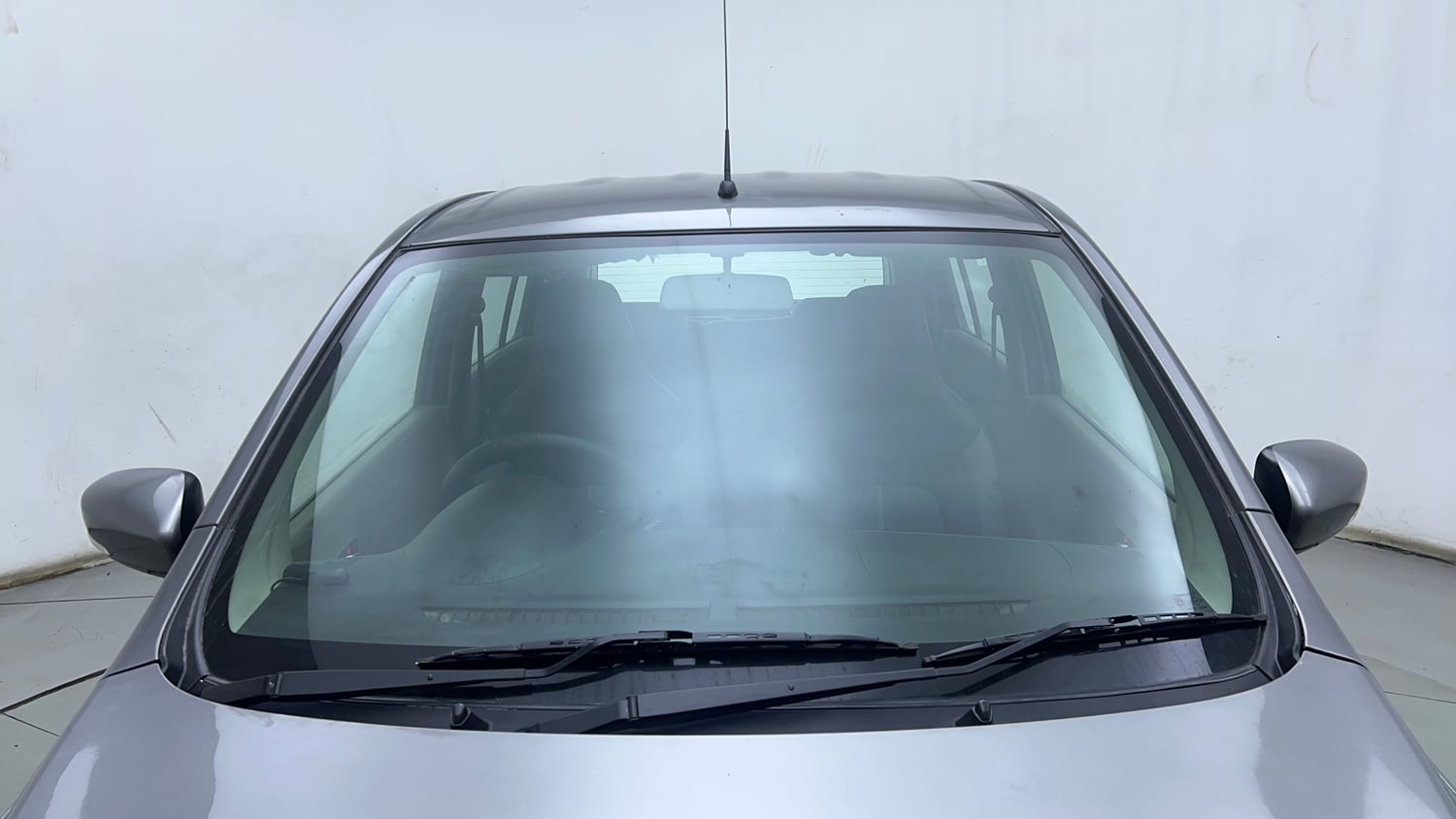 Used 2015 Maruti Suzuki Celerio ZXi Opt Petrol Manual exterior FRONT WINDSHIELD VIEW